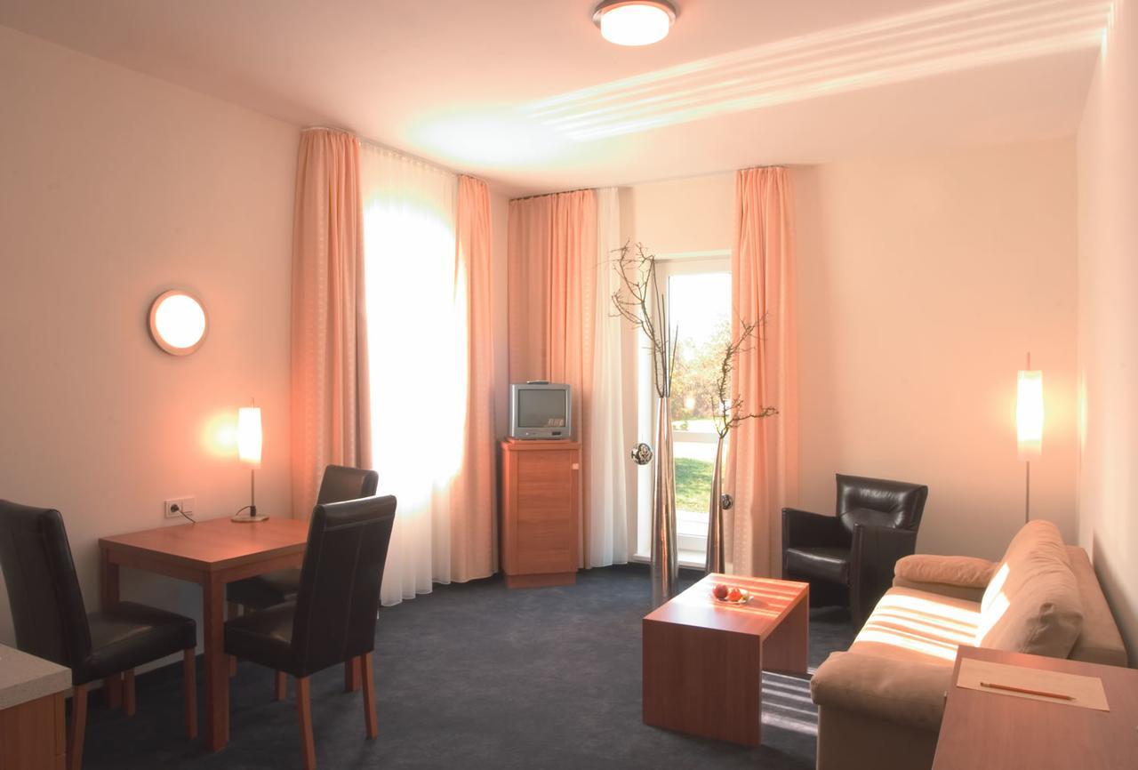 Stadthotel Crailsheim Extérieur photo